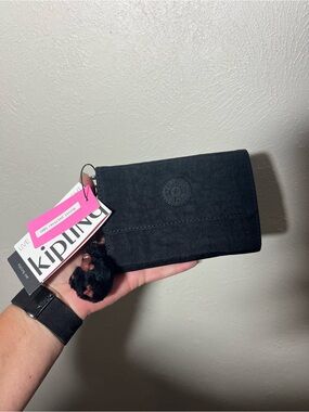 NWT Kipling Pixi Medium Organizer Black Wallet with Monkey Keychain!